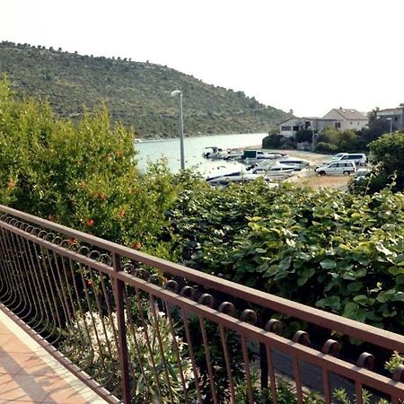 Podglavica Holiday House Maja מראה חיצוני תמונה